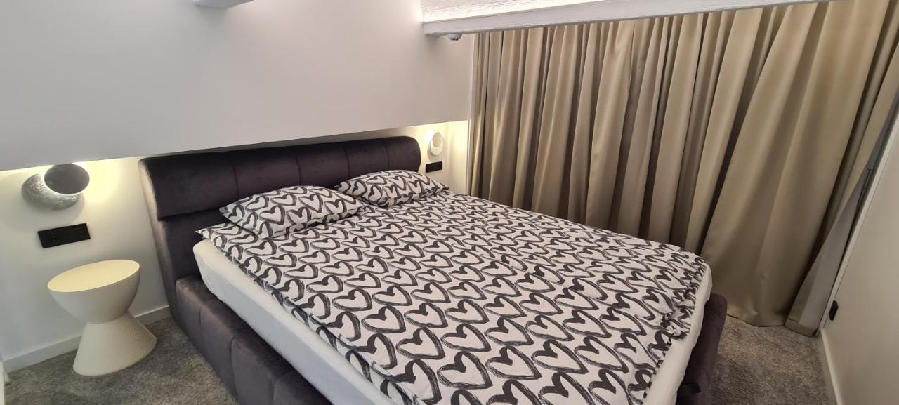 Stay In Kaunas & Radio City - Free Parking Esterno foto
