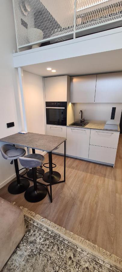 Stay In Kaunas & Radio City - Free Parking Esterno foto